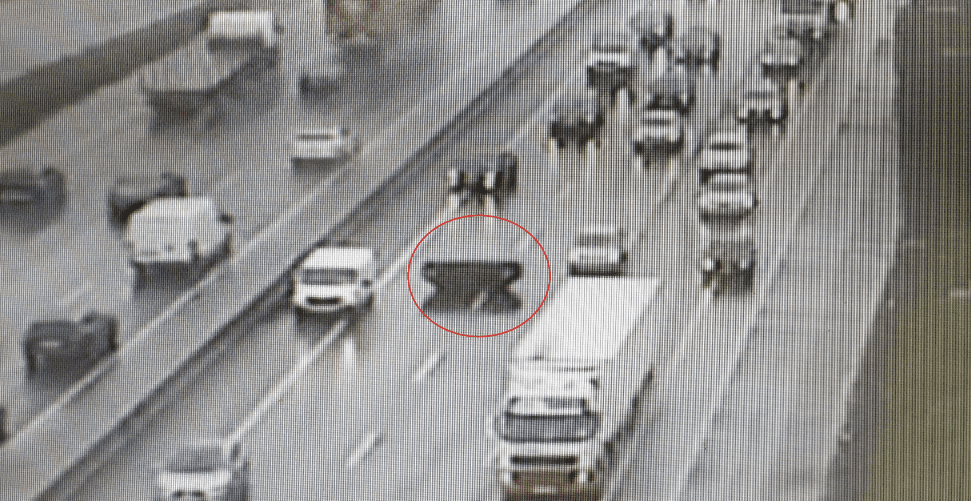 PICS: A Skip Has Landed In The Middle Lane Of The M50 This Afternoon