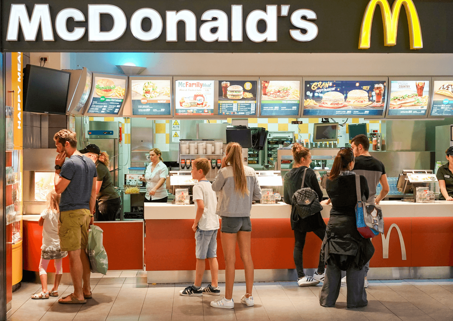 McDonald’s reopening restaurants to walk-in customers this month