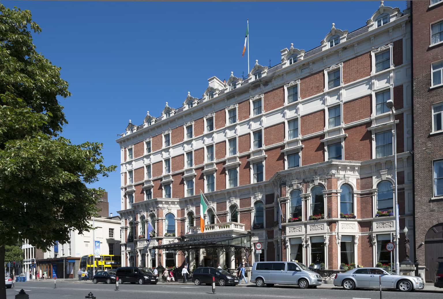 The Shelbourne Hotel has removed four statues due to links with slavery