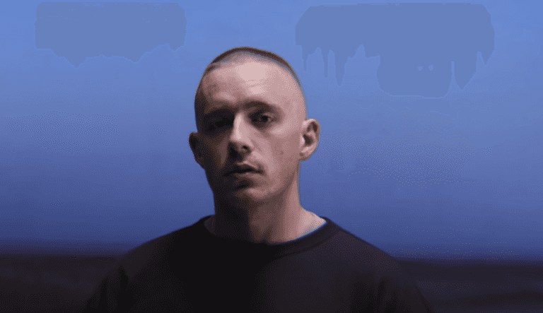 Dermot Kennedy impressed by new mural of him in his hometown