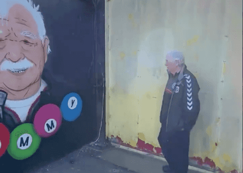 WATCH: Bohs legend’s brilliant reaction to seeing new mural of himself for the first time