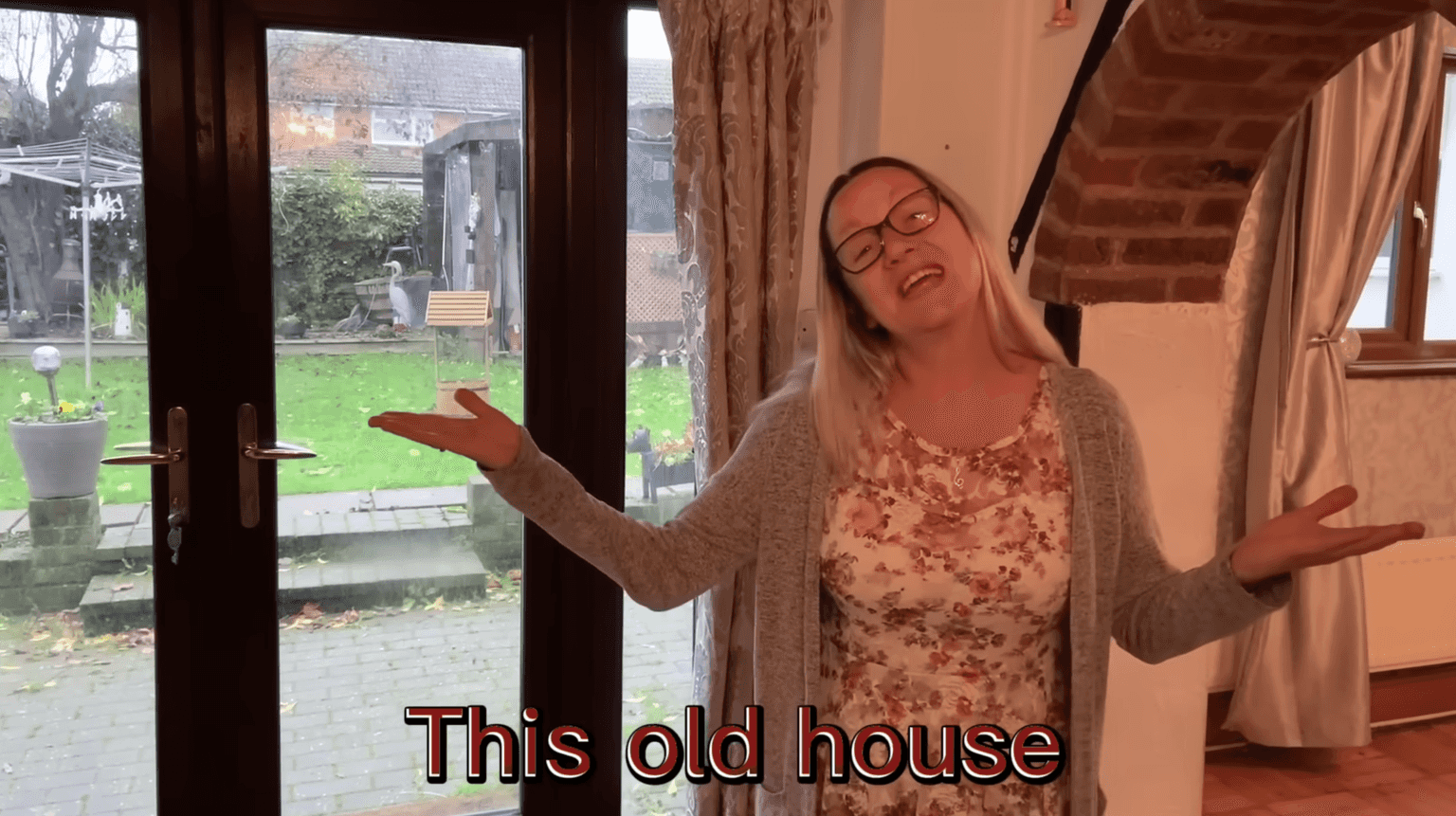 WATCH: No one let the Dublin estate agents see this video on a UK property listing