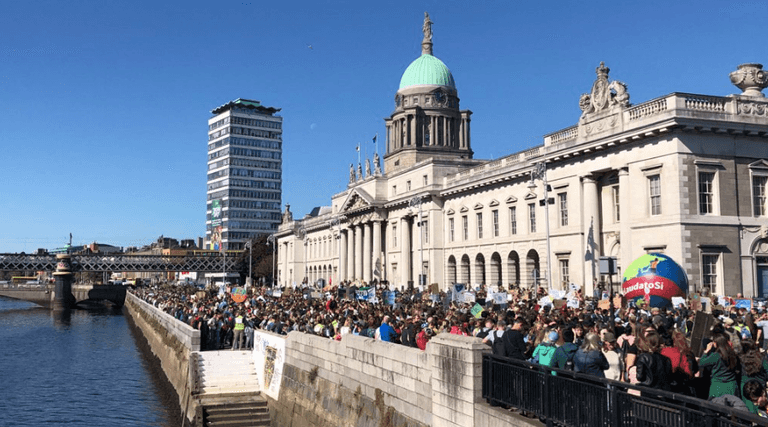 PICS: The Crowds In Town For The Climate Strike Are Absolutely Massive PICS: The Crowds In Town For The Climate Strike Are Absolutely Massive