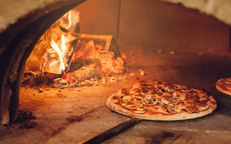Super Bowl Sunday: This pizza and wings joint is doing an unreal BOGOF deal to celebrate Super Bowl Sunday: This pizza and wings joint is doing an unreal BOGOF deal to celebrate