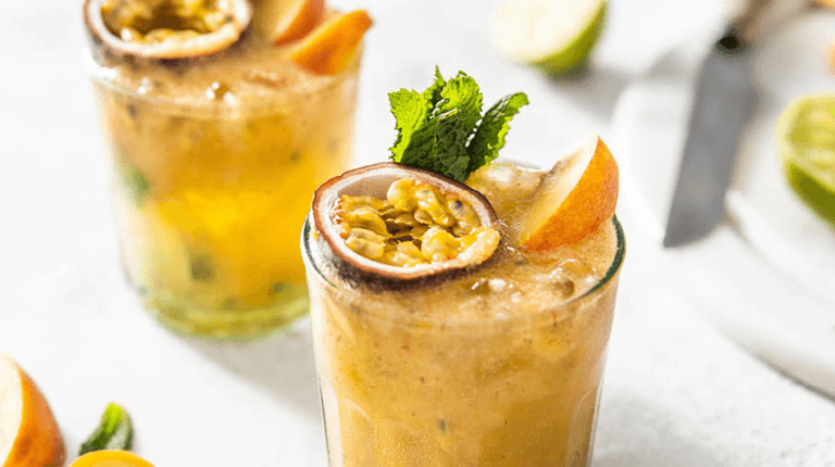 How to make this Peach, Passionfruit And Mint Mojito How to make this Peach, Passionfruit And Mint Mojito