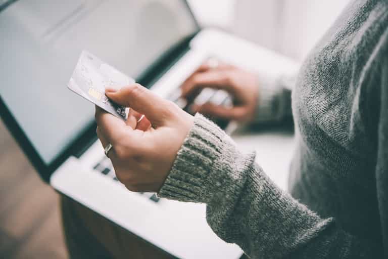 Some tips on how to save money with your credit card Some tips on how to save money with your credit card