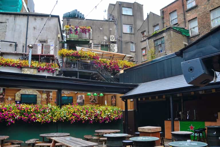 Publicans oppose proposals to ban smoking in outdoor areas Publicans oppose proposals to ban smoking in outdoor areas