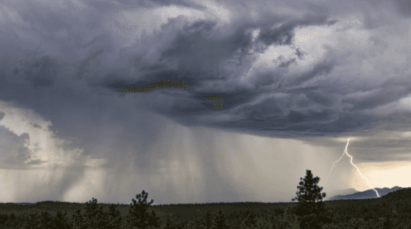 Dublin included in new thunderstorm warning with ‘severe downpours’ expected Dublin included in new thunderstorm warning with ‘severe downpours’ expected