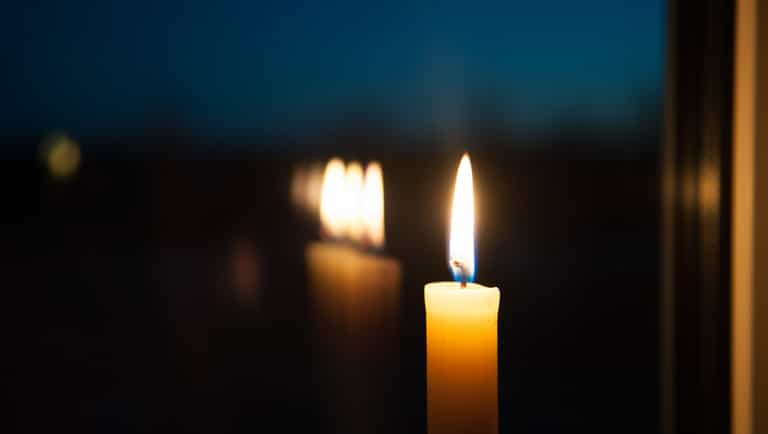 Dubliners asked to light candles on Halloween night in memory of those lost to Covid Dubliners asked to light candles on Halloween night in memory of those lost to Covid