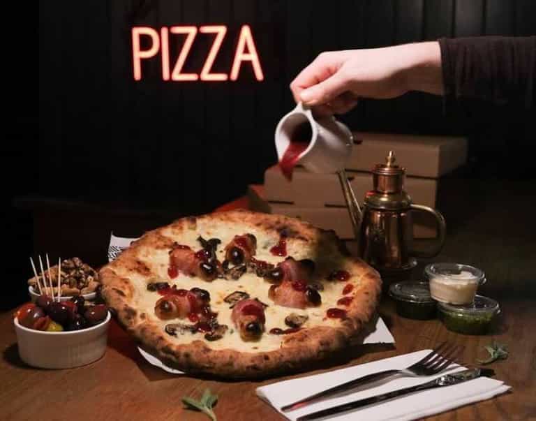 This Dublin spot has Christmas dinner PIZZA on the menu This Dublin spot has Christmas dinner PIZZA on the menu