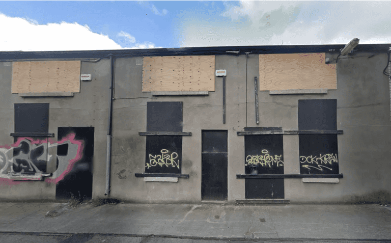 An ‘estate agents’ has popped up in D7 highlighting derelict and vacant Dublin buildings An ‘estate agents’ has popped up in D7 highlighting derelict and vacant Dublin buildings